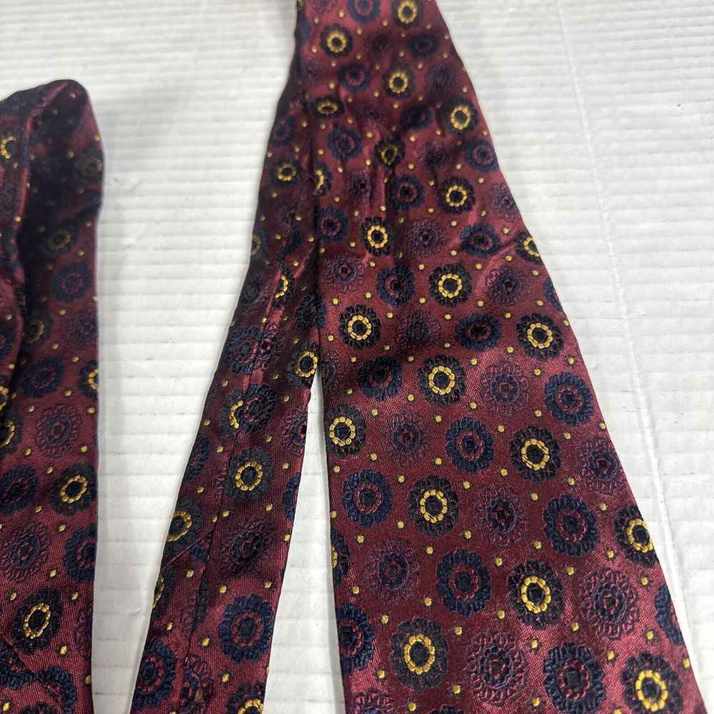 Barbara Blank Neck Tie Burgundy Geometric 100% Silk Made NYC. 60" - Picture 3 of 5